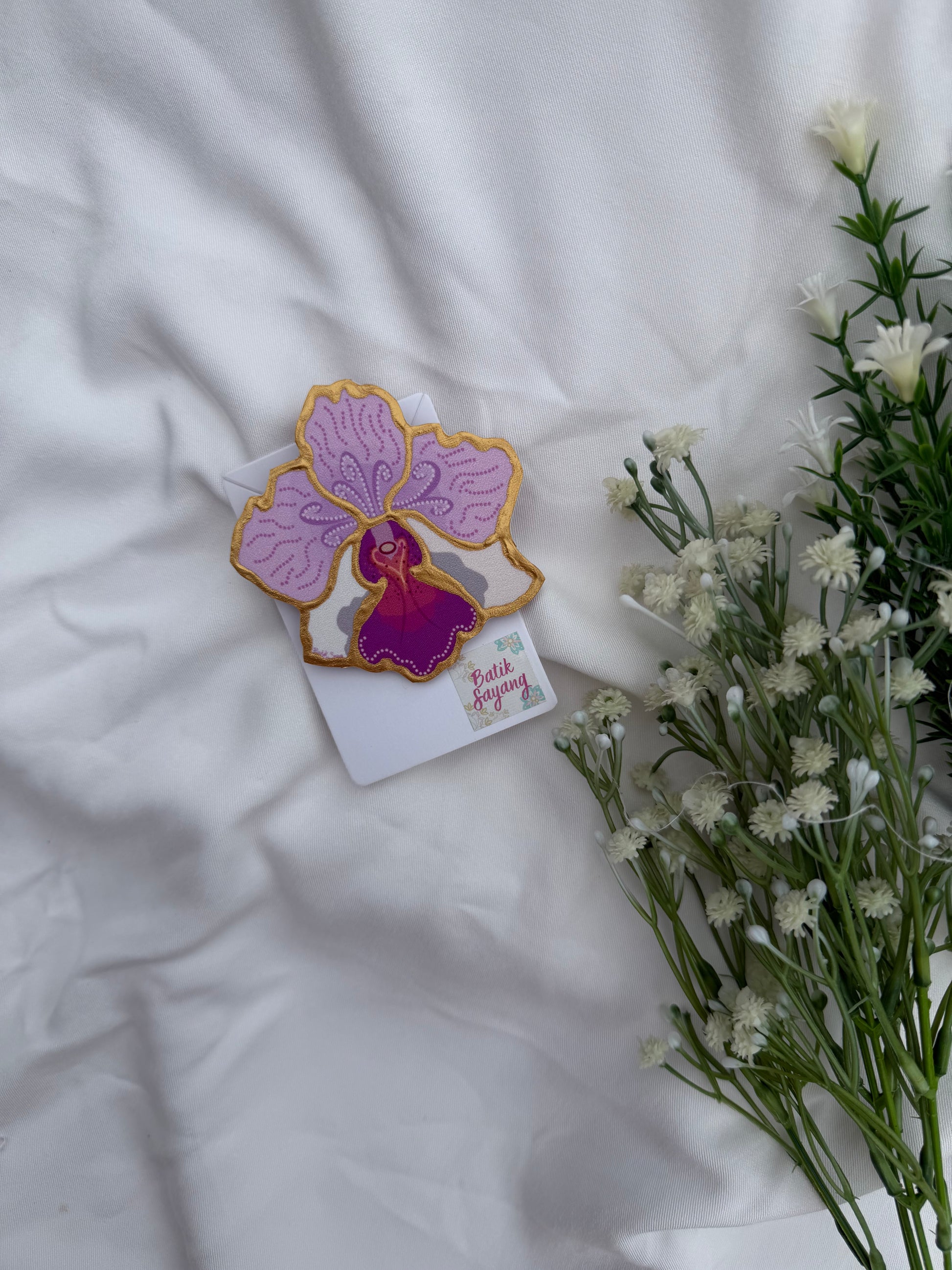 Vanda Miss Joaquim inspired Small Brooch Motif Approx Size: 8CM [1Pc]