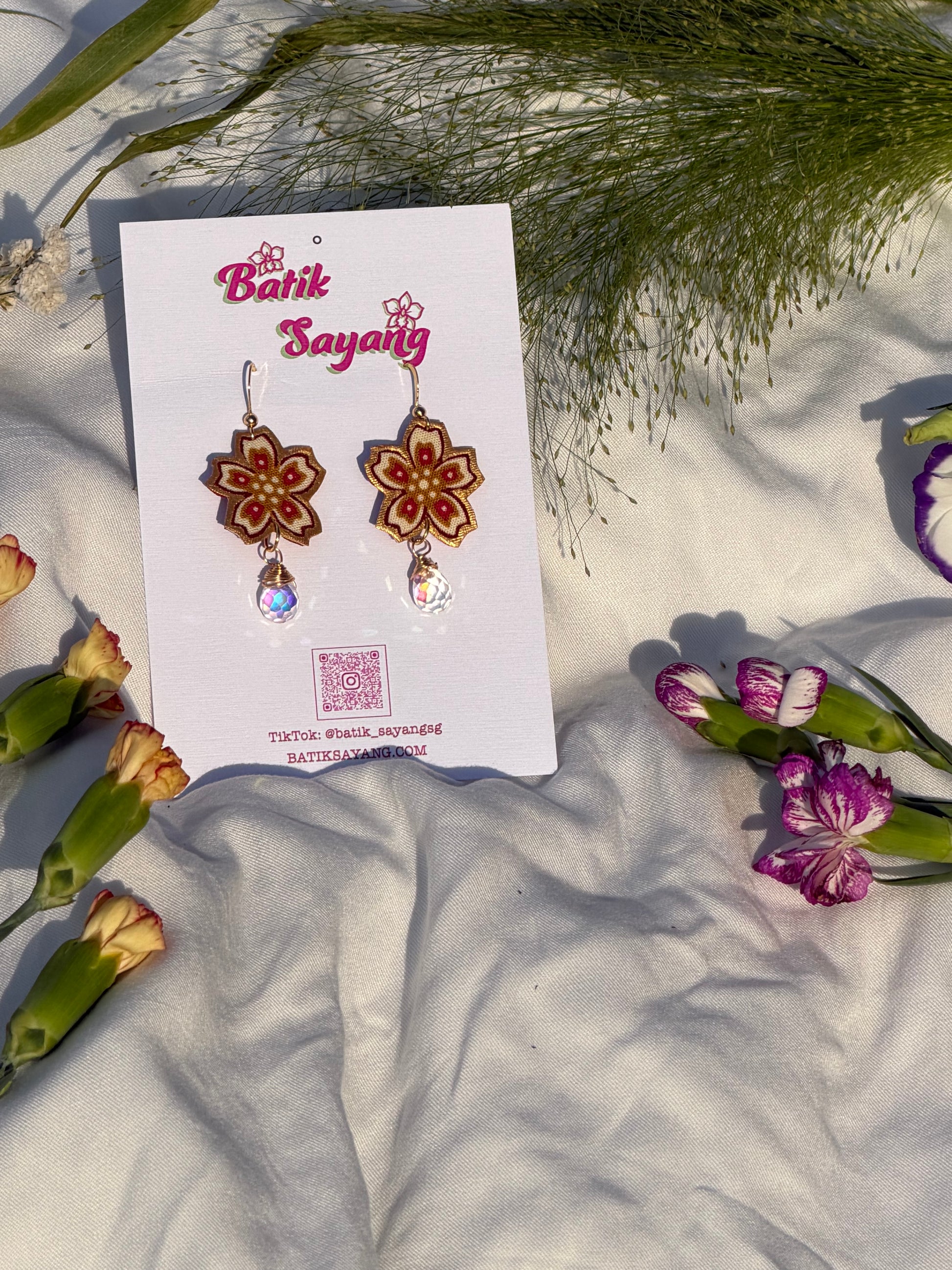 Sakura Series Batik Earrings (Pink/Cream)