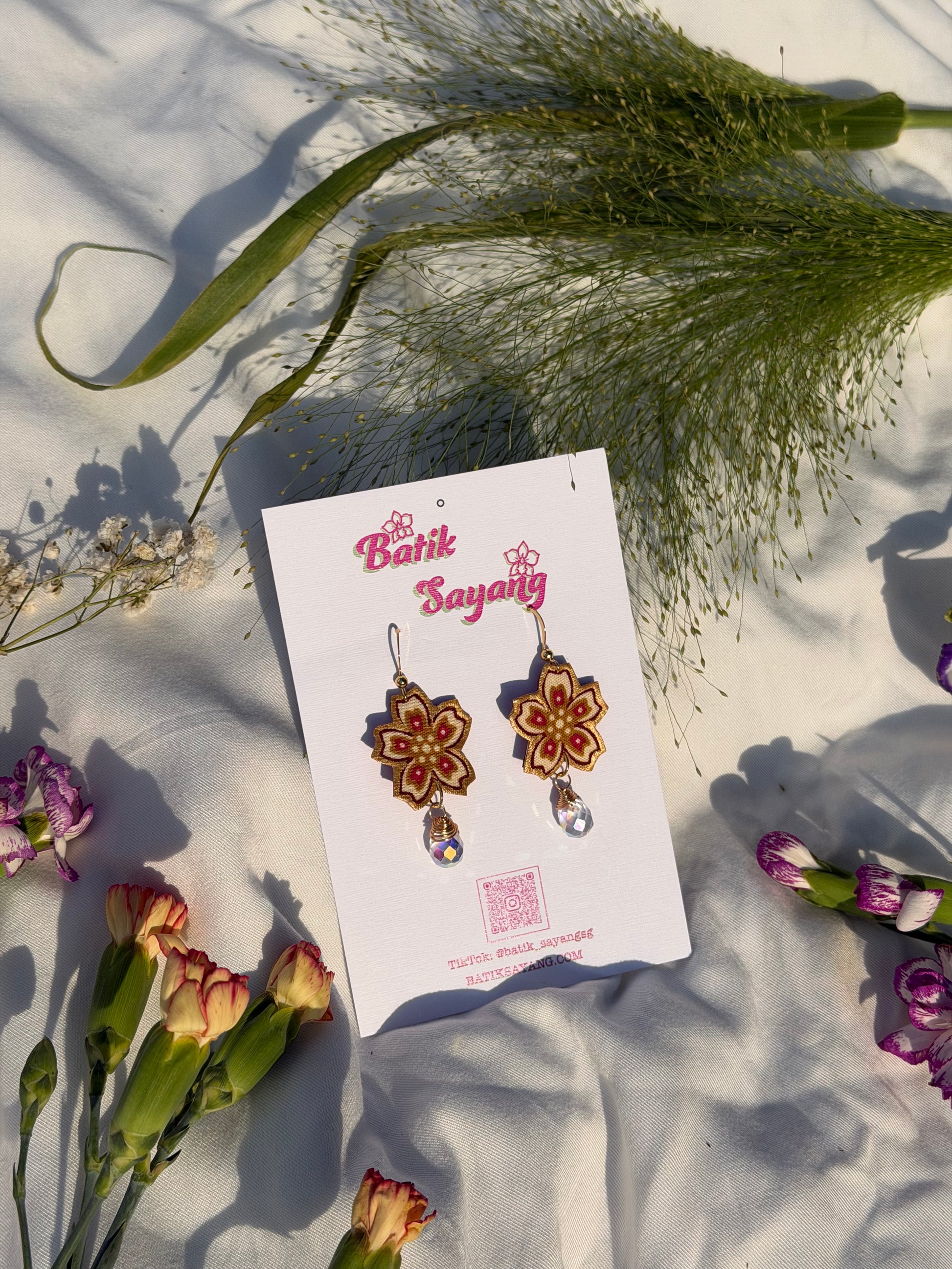 Sakura Series Batik Earrings (Pink/Cream)