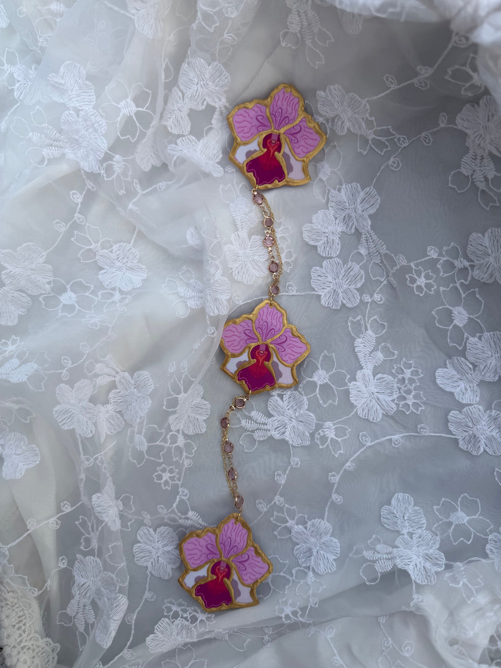 Vanda Miss Joaquim Small Size 5.5CM Three Piece Kerongsang