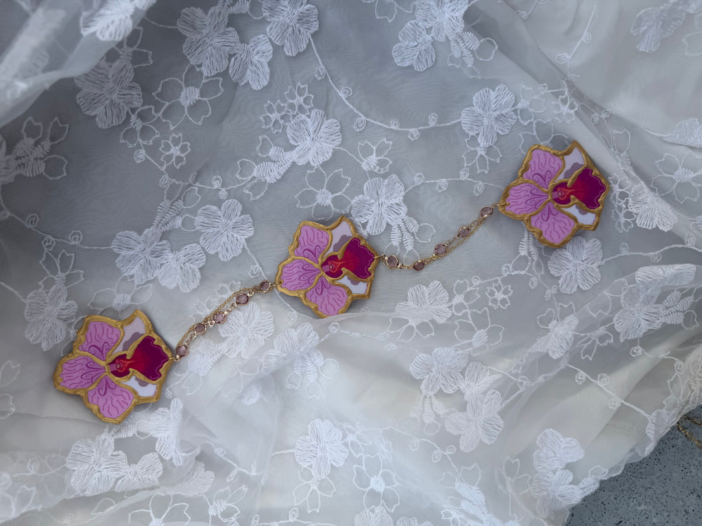 Vanda Miss Joaquim Small Size 5.5CM Three Piece Kerongsang
