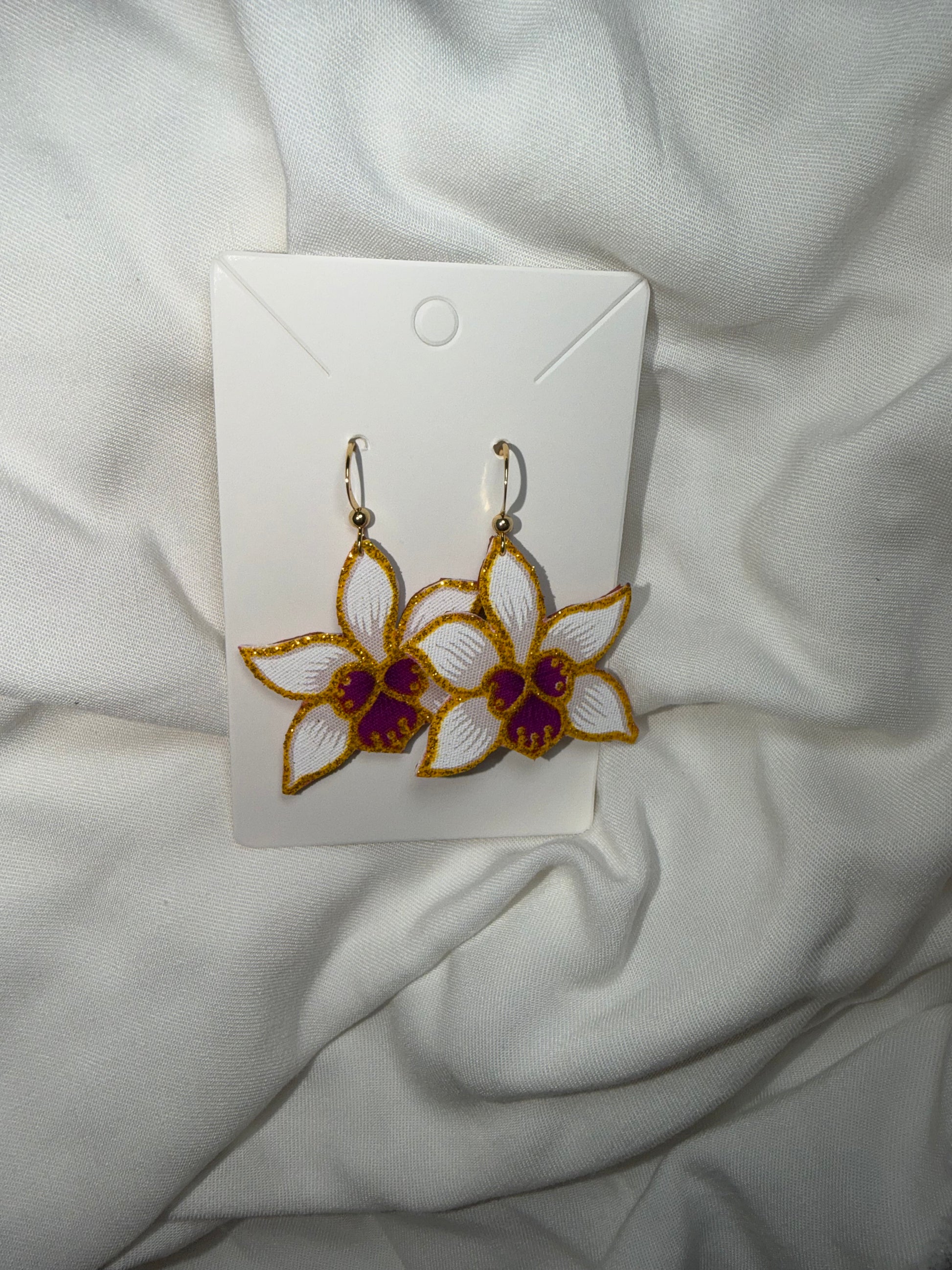 Miss Orchid Short Dangle Earrings (Purple)