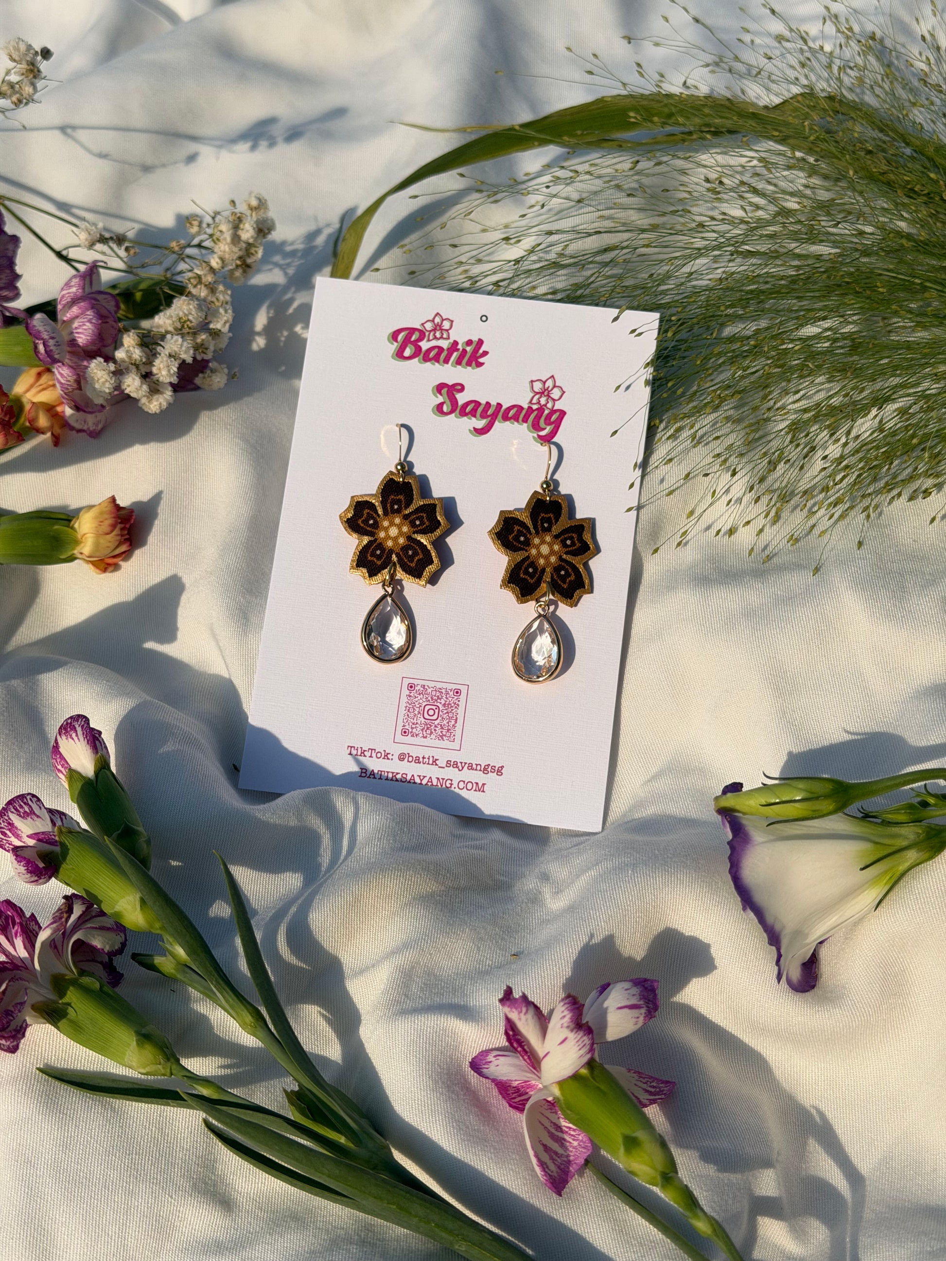 Sakura Series Batik Earrings (Espresso)