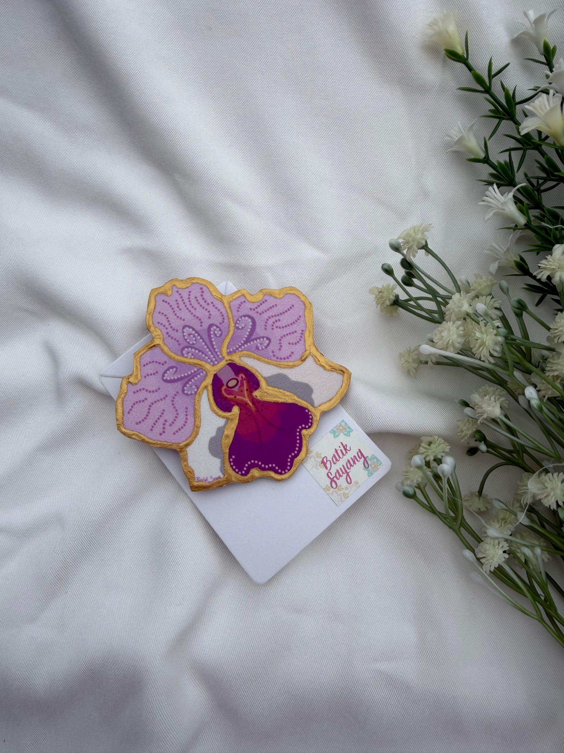 Vanda Miss Joaquim inspired Small Brooch Motif Approx Size: 8CM [1Pc]