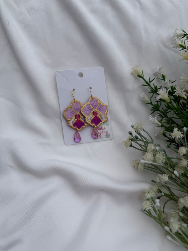 [PRE-ORDER] Vanda Miss Joaquim inspired EARRINGS Motif Approx Size: 3.5CM (Ships within 30 Days)