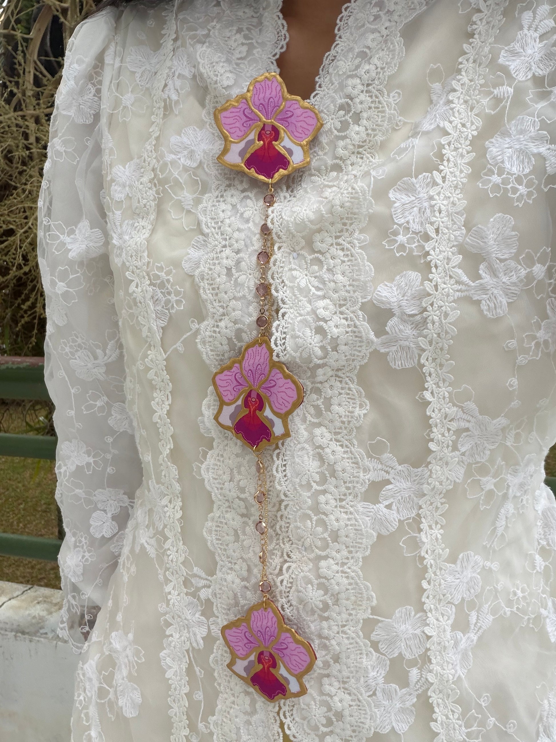 Vanda Miss Joaquim Small Size 5.5CM Three Piece Kerongsang