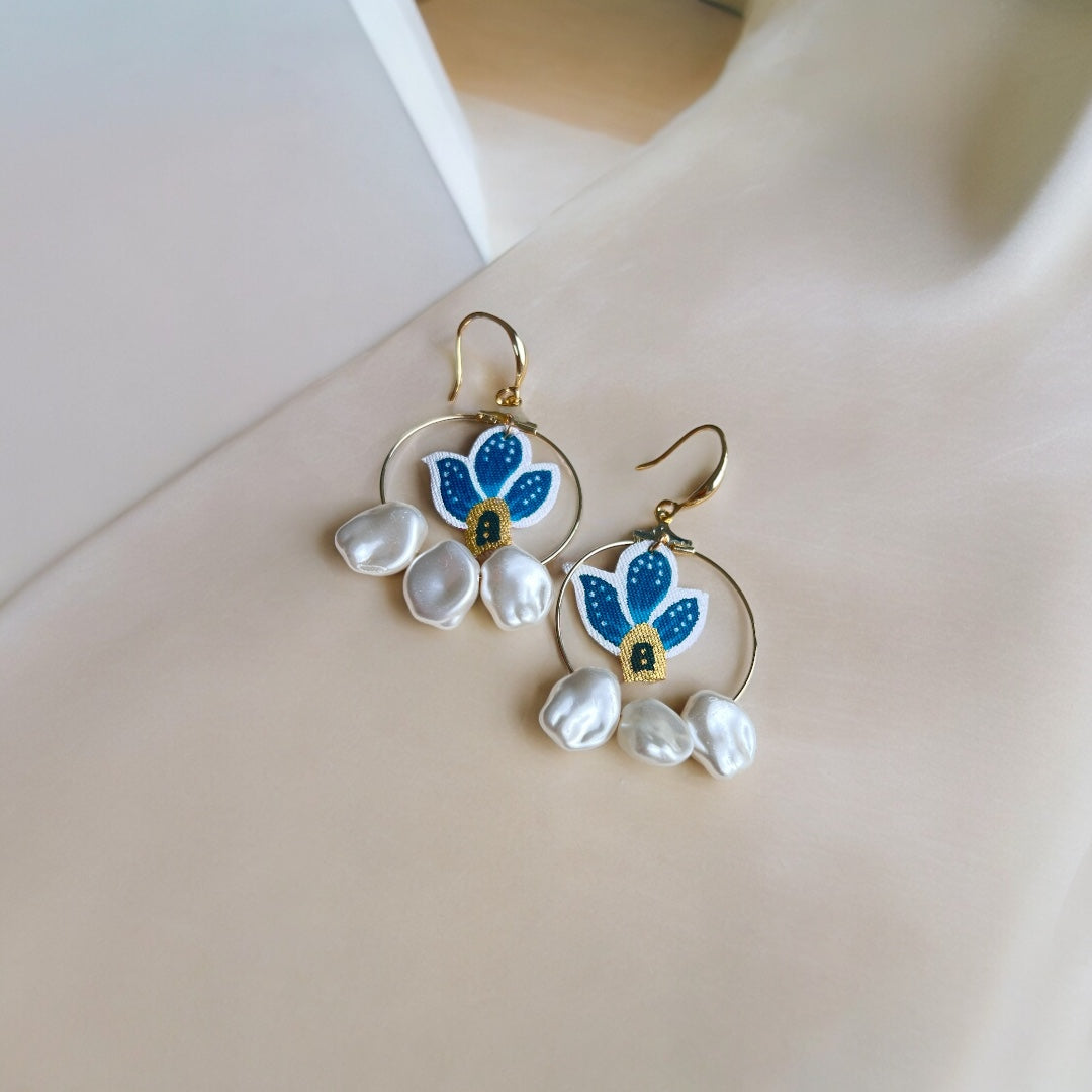 Teal Blue Poppy Pearl Earrings