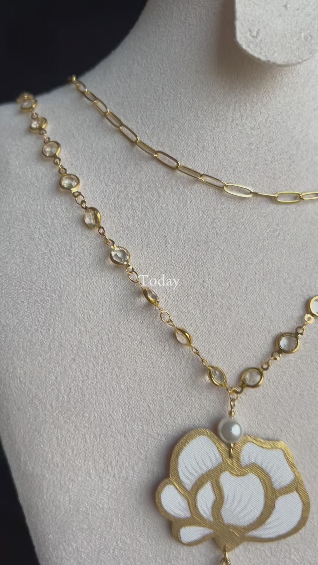 White rose necklace