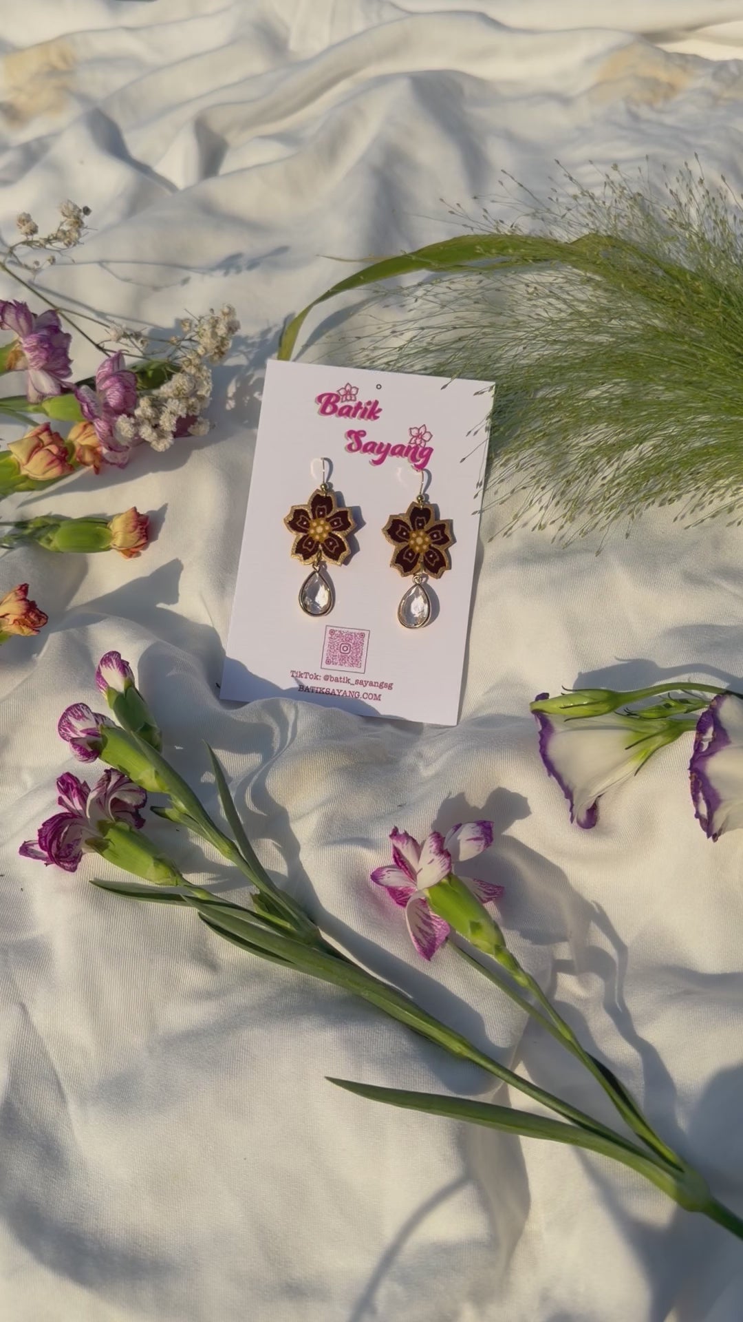 Sakura Series Batik Earrings (Espresso)
